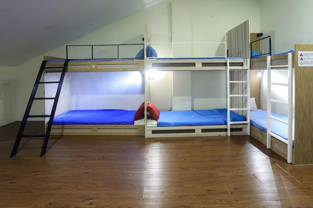 سكن مشترك للرجال، SPOT ON 90236 Zigzag Travellers Home 1/2