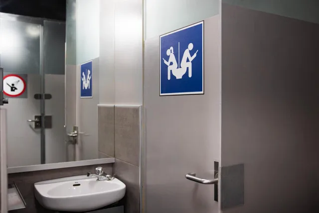Female Dorm, 6 Beds, Urbany BCN GO Hostel 2/5