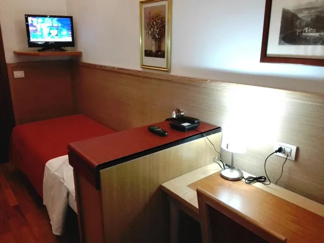 غرفة قياسية مفردة، Hotel Dover 2/2