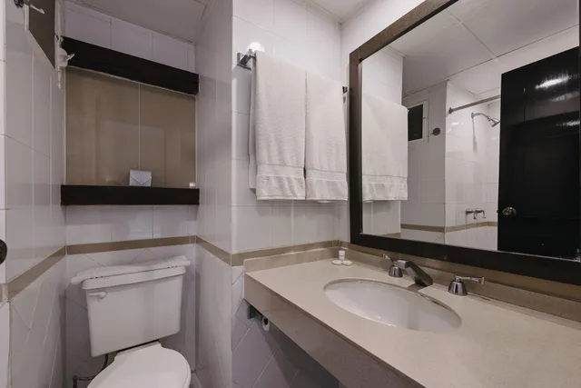 غرفة قياسية مفردة بسرير مزدوج، Colonial 8/9