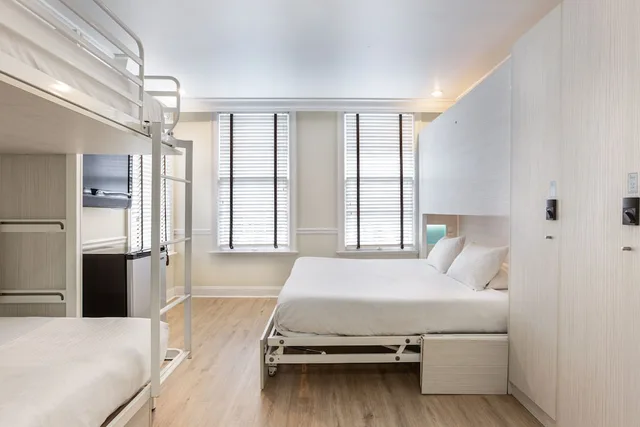 Private, King and Twin Beds، Nyah Key West Adult Only 2/3