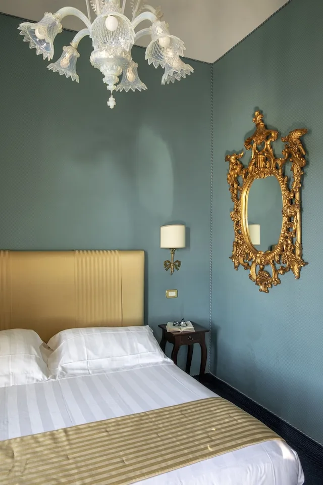 غرفة ديلوكس بسرير مزدوج بشرفة، Hotel Scalinata Di Spagna 4/10