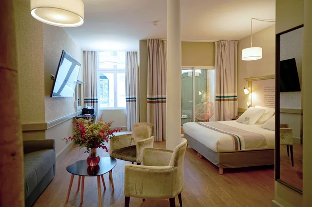 junior suite, multiple beds، Hotel Litteraire Gustave Flaubert, BW Signature Collection 2/6