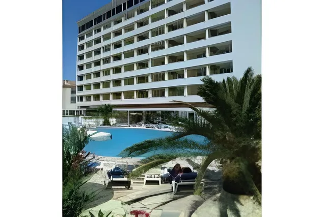 Classic, Carcavelos Beach Hotel 1/1