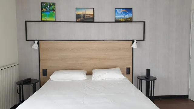 غرفة بريميوم سوبيريور بسرير مزدوج، Ibis Millau 1/3