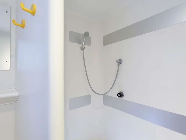 Tande, Double Bed, Shared Bathroom، Hotelf1 Chilly Mazarin Les Champarts 9/10