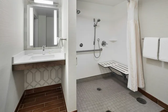 غرفة بسريرين كوين لذوي الإعاقة، Hilton Garden Inn Allentown West 3/3