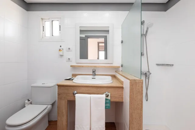 استوديو، Sol Barbacan Apartments 3/3