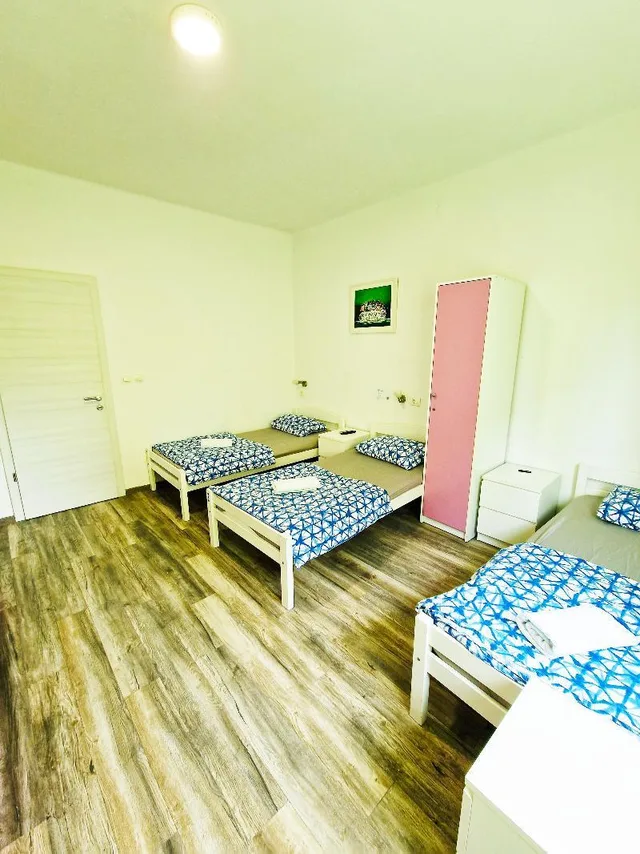 Light Green, Triple، Croparadise Hostel 1/1