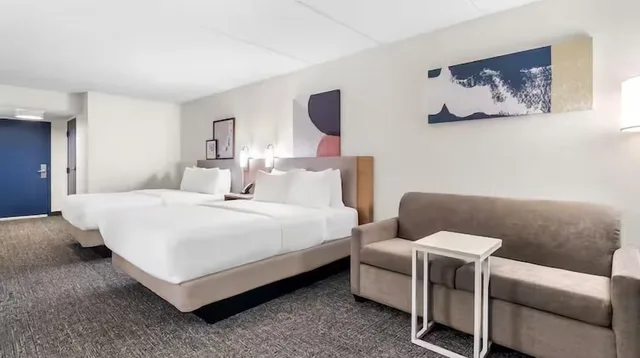 غرفة بسريرين كوين لذوي الإعاقة، Spark by Hilton Stafford Sugar Land 2/2