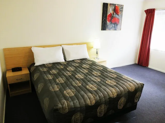 غرفة بسرير كوين، EDINBURGH MOTOR INN 3/6