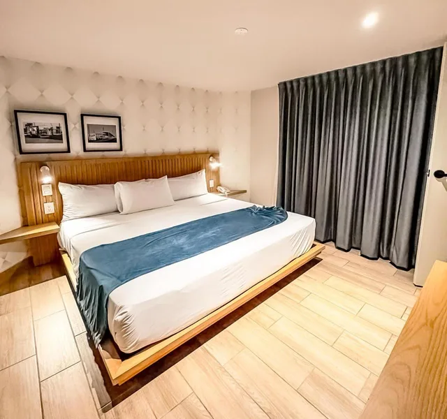 جناح سوبيريور، Oliva Plaza Hotel 3/8