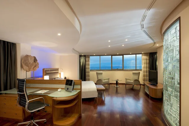 The Level, Penthouse Suite, King Bed، Melia Valencia Palacio de Congresos Formely Hilton Valencia 4/10