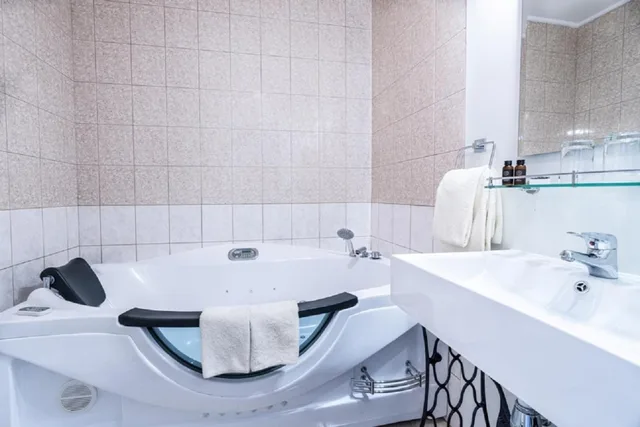 غرفة سوبيريور بسرير مزدوج بشرفة، Forums Boutique Hotel 6/8
