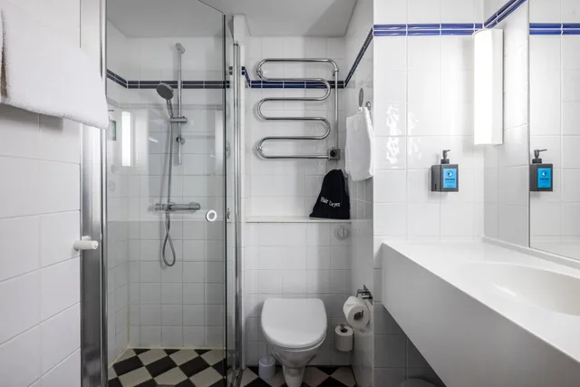 Compact, King Bed، Comfort Hotel Vesterbro 4/4