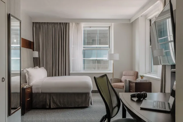 Superior, Queen Bed, Kitchenette, Club Quarters Hotel In Boston 4/10