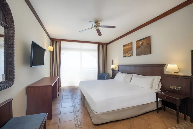 غرفة عائلية بسرير كينج، Occidental Jandia Playa 1/7