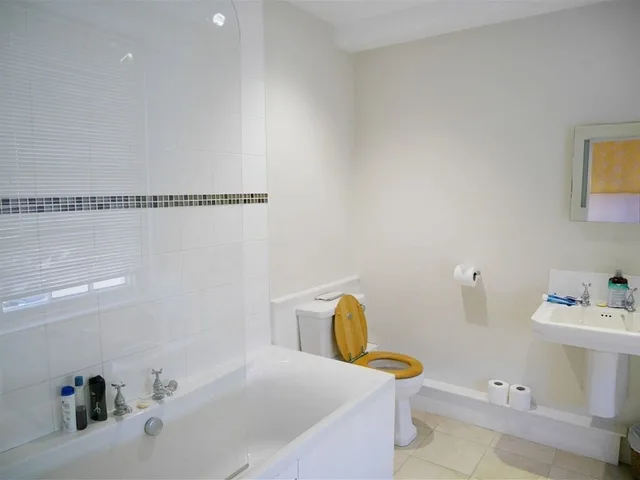 غرفة بسرير مزدوج، The Saracens Head Hotel 5/8