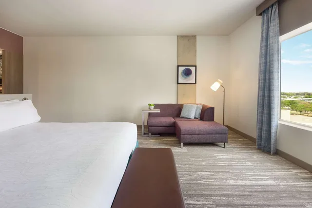 غرفة ديلوكس بسرير كينج لذوي الإعاقة، Hilton Garden Inn Austin North Near the Domain Tx 1/3