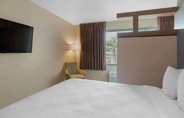 Studio, 2 Queen Beds, Accessible, Extended Stay America Premier Suites - Providence - East Providence 2/4