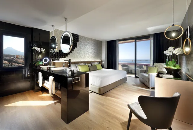 Platinum, Deluxe, King Bed، Hard Rock Hotel Tenerife 1/1