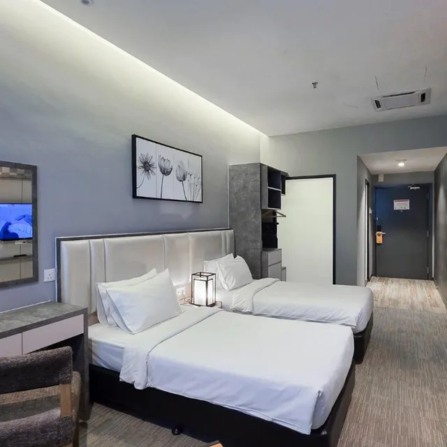 غرفة سوبيريور بسرير كوين، Fives Hotel DNP 1/8