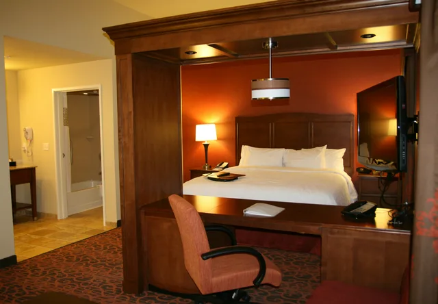 جناح استوديو بسرير كينج، Hampton Inn and Suites Seattle-Airport/28th Ave 1/3