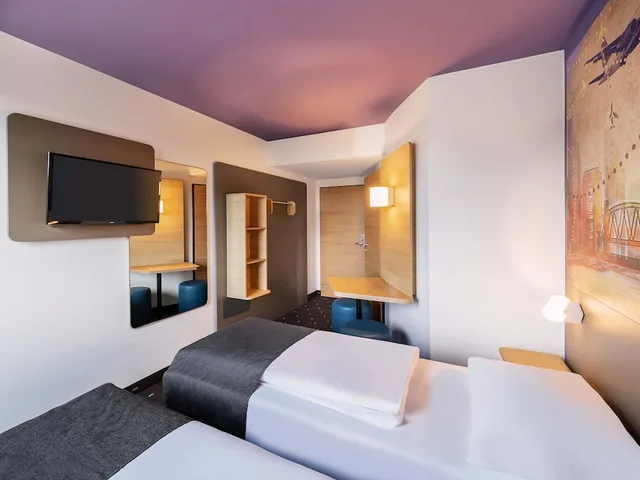 غرفة بسريرين منفصلين، B&B Hotel Dusseldorf-Airport 1/4