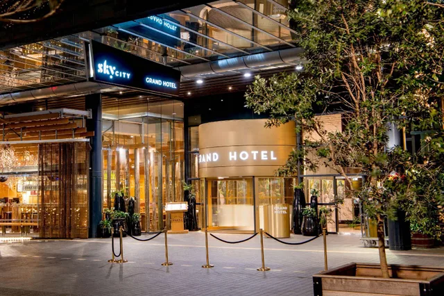 Plus, Deluxe، The Grand by SkyCity 1/1