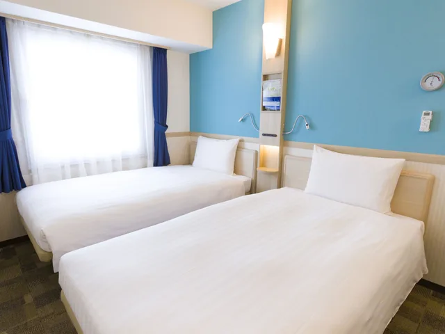غرفة بسريرين منفصلين للمدخنين، Toyoko Inn Odawara-eki Higashi-guchi 2/2