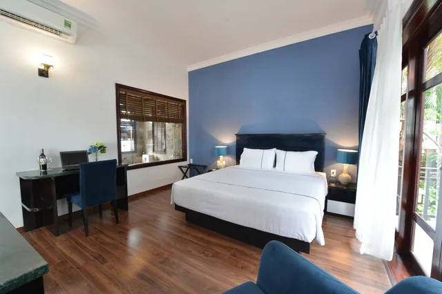 Deluxe, Queen Bed, TTC Hotel Hoi An 9/10