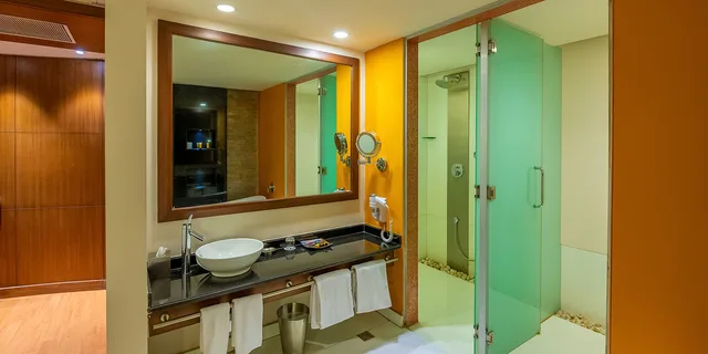 جناح رئاسي، The O Hotel 2/2
