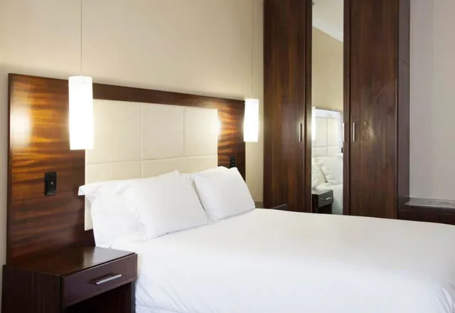 غرفة تنفيذية بسرير كوين، Splendid Inn Pinetown Ex Premier Hotel Pinetown 1/9