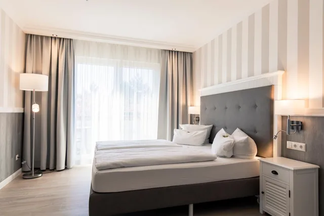 غرفة كومفورت بسرير كينج، Hotel Vier Jahreszeiten Zingst 4/10