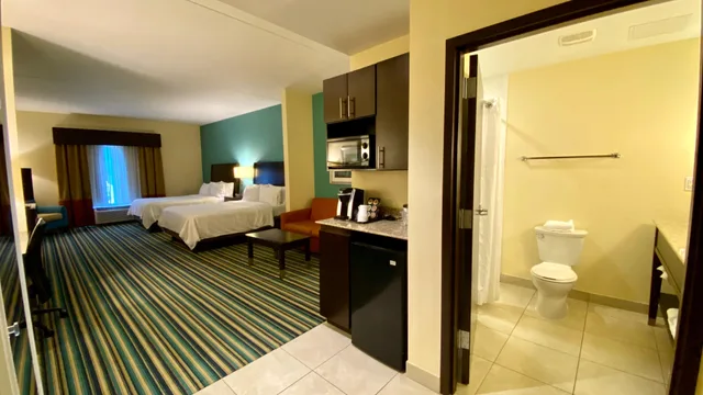 جناح بسريرين كوين، Holiday Inn Express Hotel And Suites Orlando East Ucf Area 2/2
