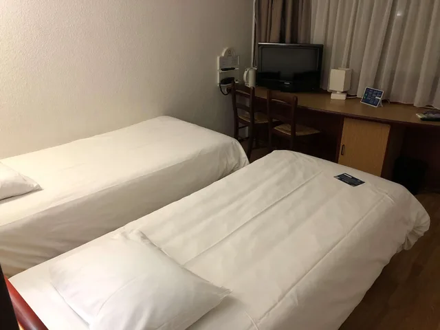 غرفة قياسية بسريرين منفصلين، CAMPANILE PERPIGNAN SUD 4/8