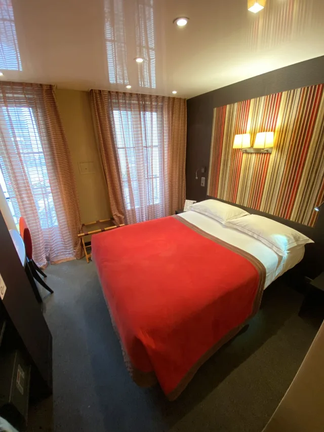 غرفة متصلة بسرير كوين، Hotel the Originals Du Vieux Saule Paris Le Maraism Ex Hotel Du Vieux Saule 2/6