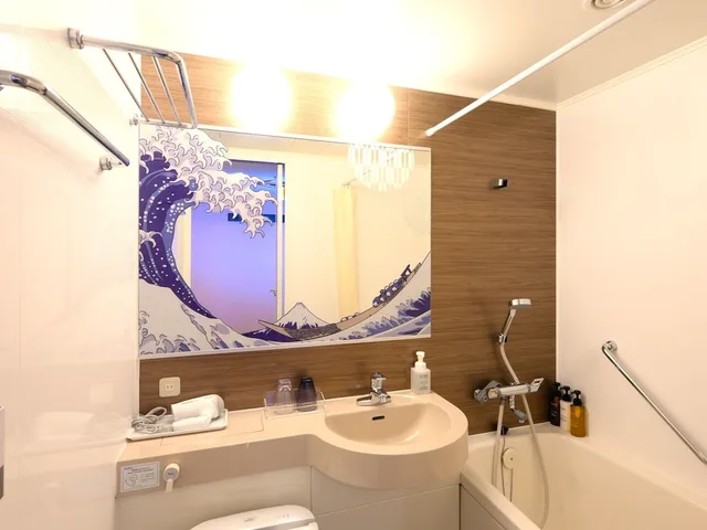Hollywood, Tower, Twin Beds، Smile Hotel Premium Kanazawa Higashiguchi Ekimae 3/3
