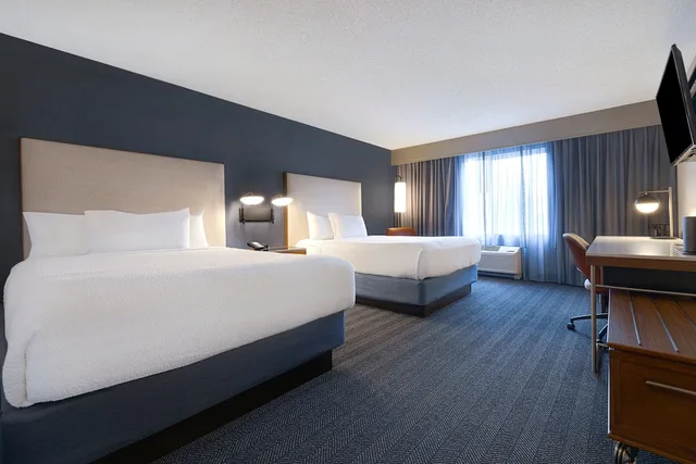 غرفة بسريرين كوين مع أريكة، Courtyard By Marriott Portland Southeast Clackamas 1/4