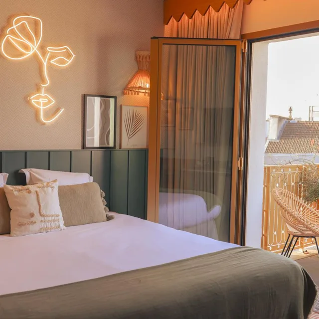Superior, Double Bed, Montmartre View, Balcony، Bloom House Hotel & Spa Paris 1/1