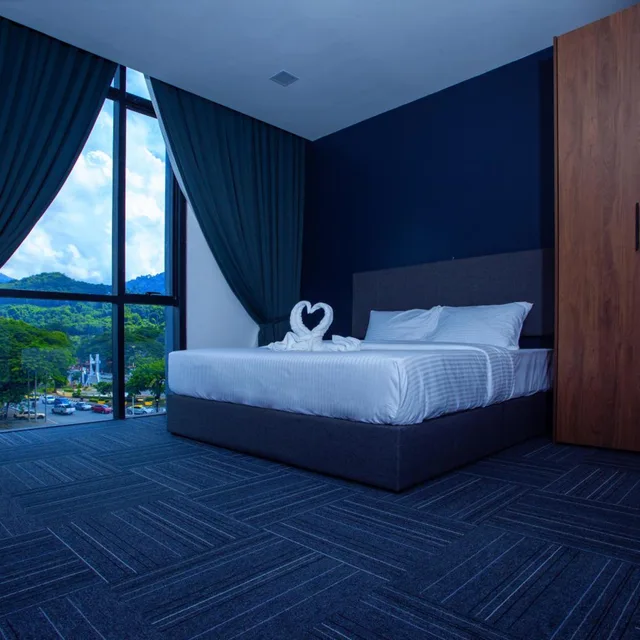 غرفة تنفيذية، WE Hotel 5/10