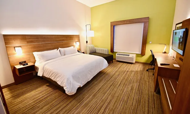 غرفة قياسية بسرير كينج، Holiday Inn Express and Suites Perryville I 55 3/4