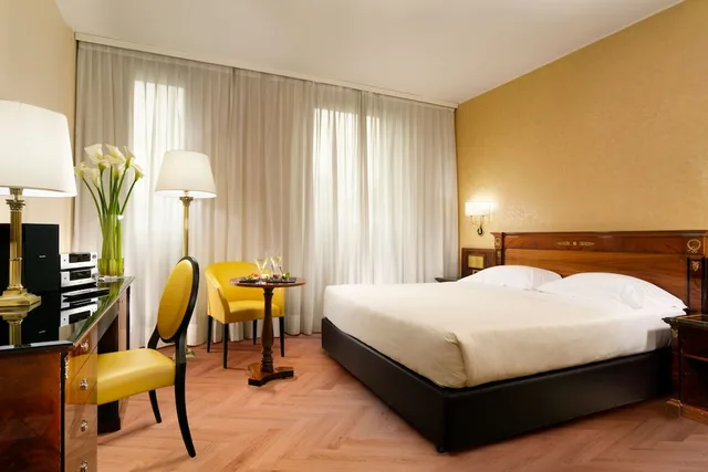 Classic, Triple, 1 Double and 1 Single Bed, Unahotels Scandinavia Milan 2/5