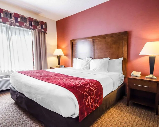 جناح، Comfort Suites Prestonsburg West KY 2/4