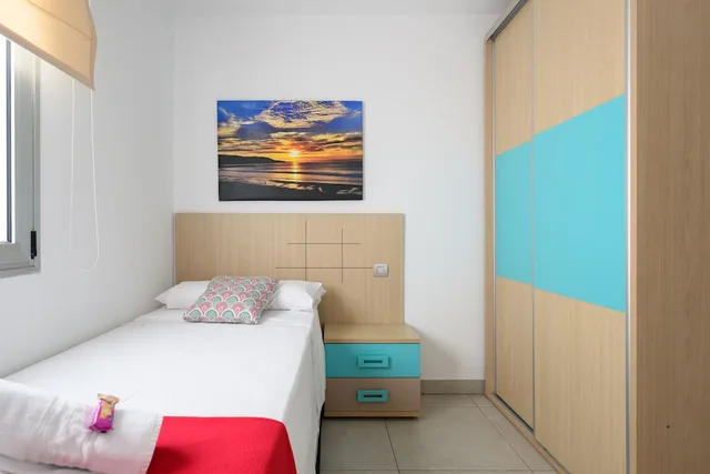 Room, Triple, 1 Double and 3 Single Beds، Canteras Suites 1/9