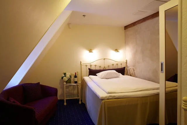 غرفة قياسية مفردة بسرير مزدوج، Cru Hotel 3/6