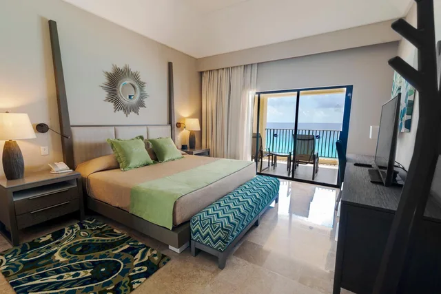 1 Bedroom, Deluxe, Suite, King Bed, Beach Front, The Royal Sands All Inclusive Resort & Spa 2/9