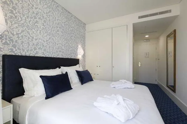 غرفة بسرير مزدوج أو سريرين منفصلين بإطلالة على المدينة، Hotel Lis Baixa 1/1