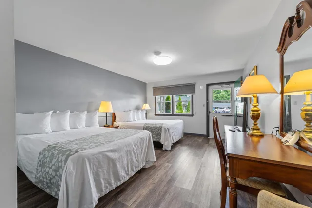 غرفة بسريرين مزدوجين، Glass House Inn 9/10