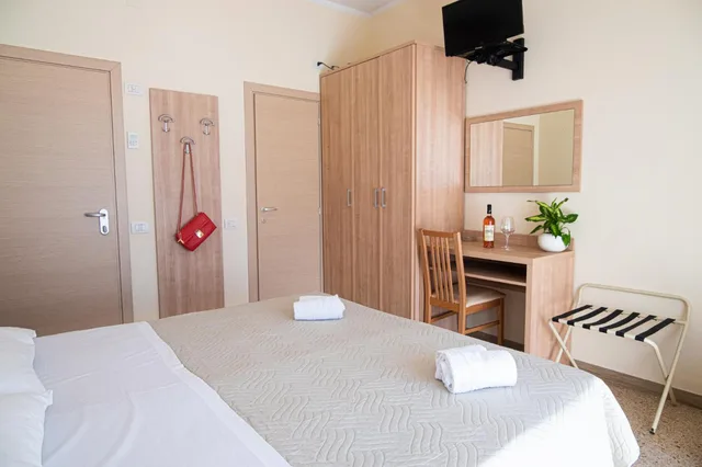 غرفة بسرير مزدوج أو سريرين منفصلين بشرفة، Hotel Cormoran 3/5